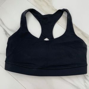 Lululemon sports bra size 6 black